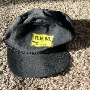 ✨VINTAGE✨ R.E.M hat